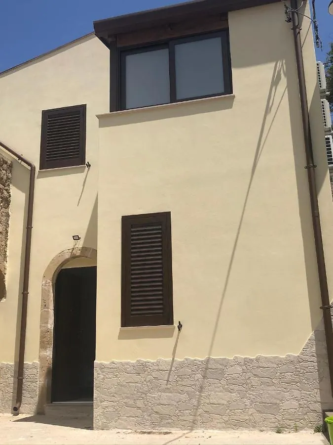 Residence Fra' Michele Monforte San Giorgio 0*,
